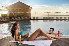 Amwaj-Rotana-Swimming-Pool